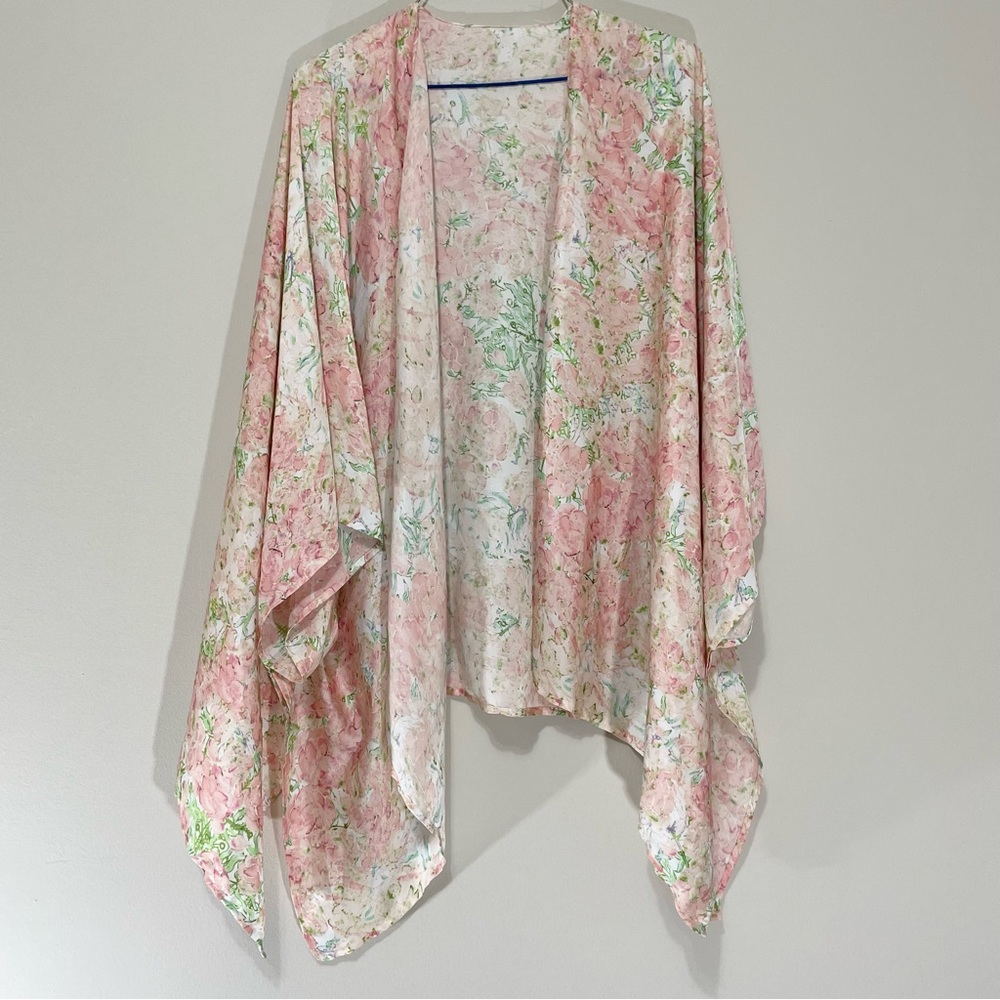 Pink Vintage Floral Kimono